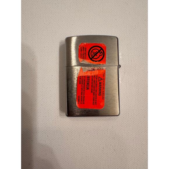 New England Patriots Zippo Lighter Helmet Blue Red Windproof - Picture 2 of 6